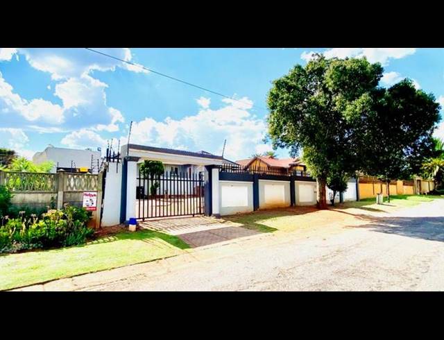 3 BEDROOM HOUSE FOR SALE IN WITPOORTJIE
